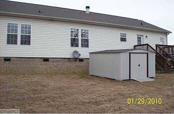 2nd image of 1470 Knollwood Dr