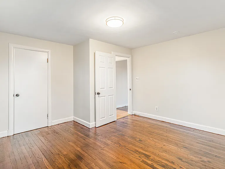 119 Green St — Photo 6