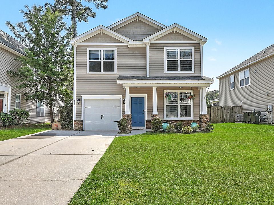 1st image of 256 Oglethorpe Cir