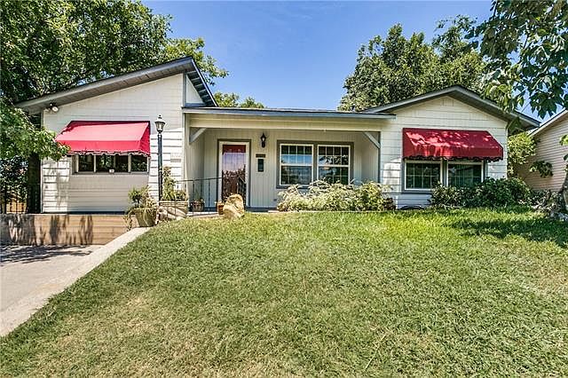 1st image of 5224 Lovell Ave