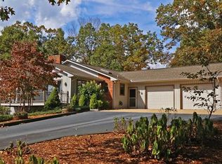 151 Oak Hill Ln, Clyde, NC 28721