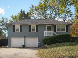 108 SW Moore St, Blue Springs, MO 64014