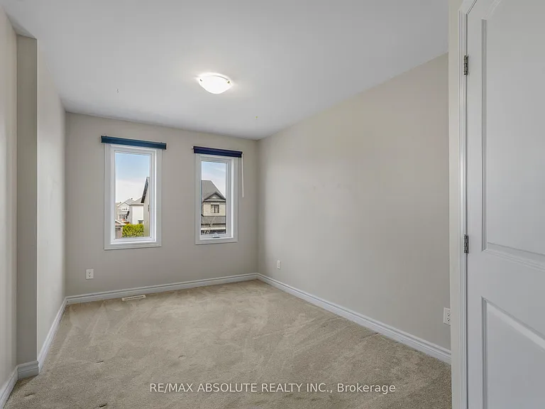 741 Namur St — Photo 18