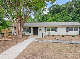 114 J P Huggins Dr, Hendersonville, NC 28791