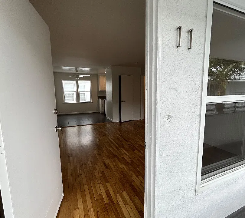 1260 E 2nd St #11