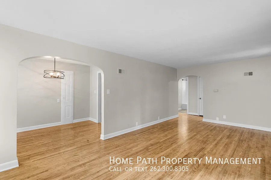 2 bed, 958 sqft, $2,199 — Photo 2