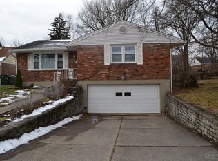 6633 Sampson Ln, Cincinnati, OH 45236