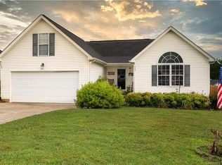 292 Eagle Creek Rd, Clover, SC 29710