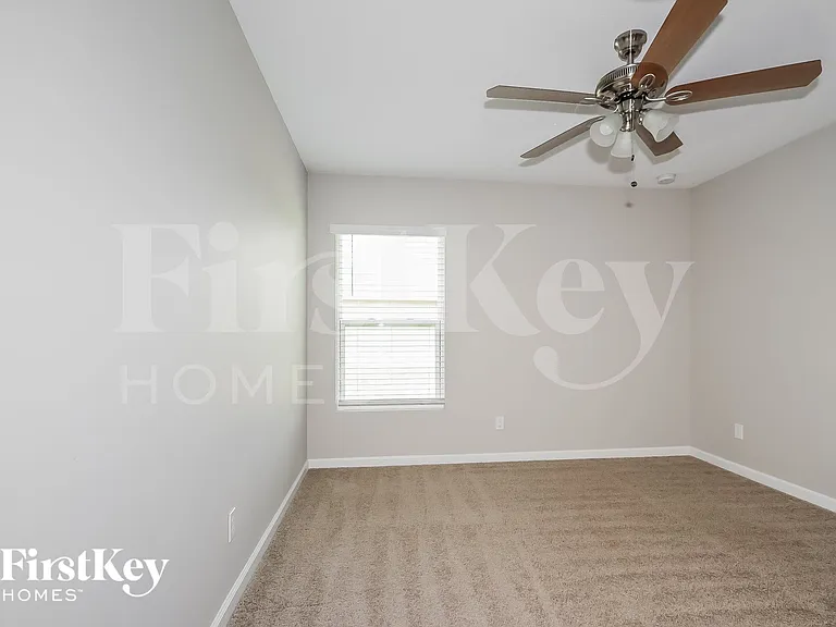 1219 SW Jacqueline Ave — Photo 11