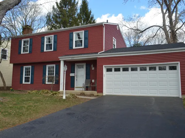 6876 Bowerman St E, Worthington, OH 43085