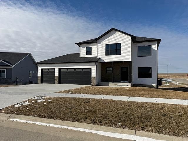 1st image of 436 Dawson Dr