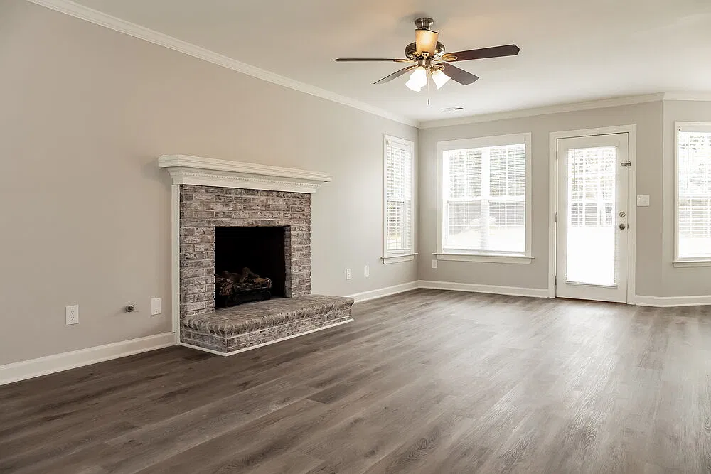4 bed, 2.5 bath, 1860 sqft, $3,160 — Photo 4
