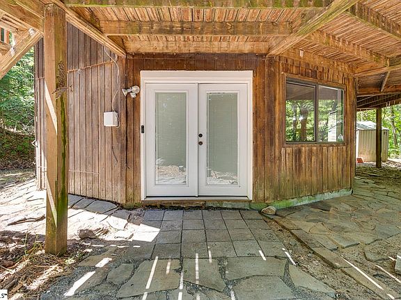 2nd image of 145 Hidden Valley Rd