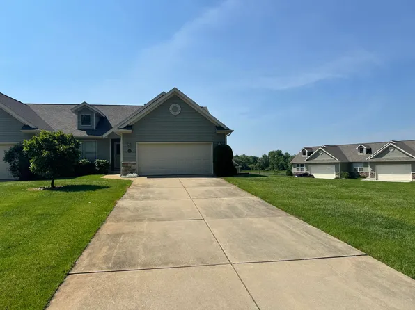 8870 Macywood Ln, Richland, MI 49083