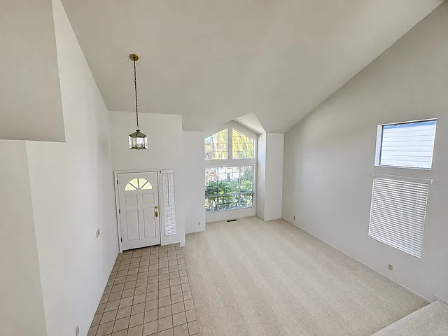 138 Del Oro Lagoon — Photo 28