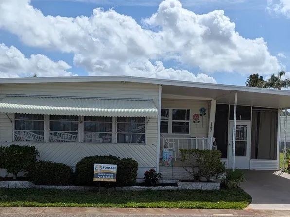 2505 E Bay Dr, Largo, FL 33771