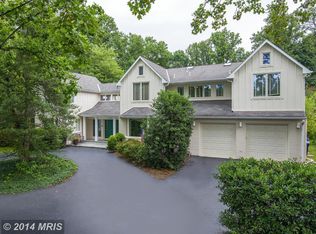 7215 Arrowood Rd, Bethesda, MD 20817