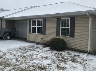 112 N 5th St #D, Marion, IL 62959