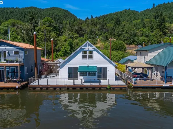 23586 NW Saint Helens Rd Slip U-24, Portland, OR 97231