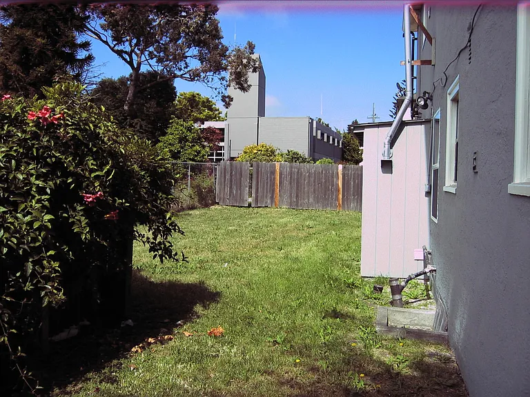 905 Dwight Way — Photo 21