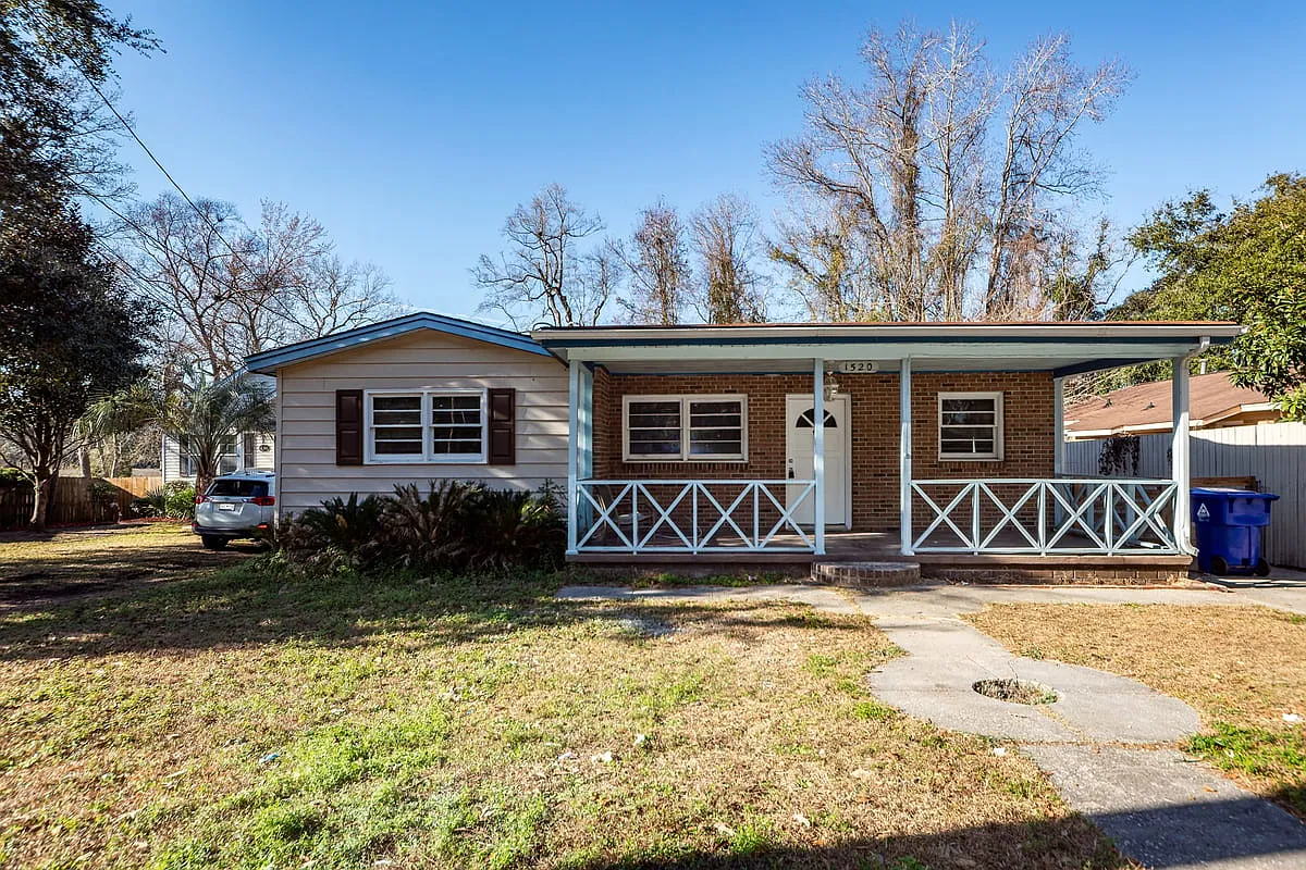 1520 N Avalon Cir — Photo 1