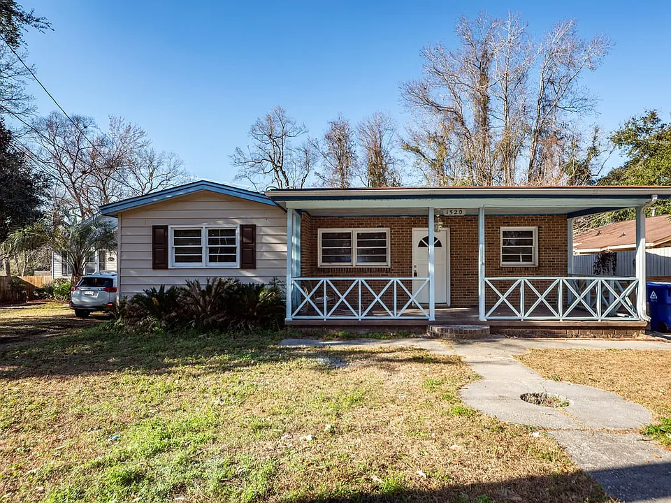 1520 N Avalon Cir