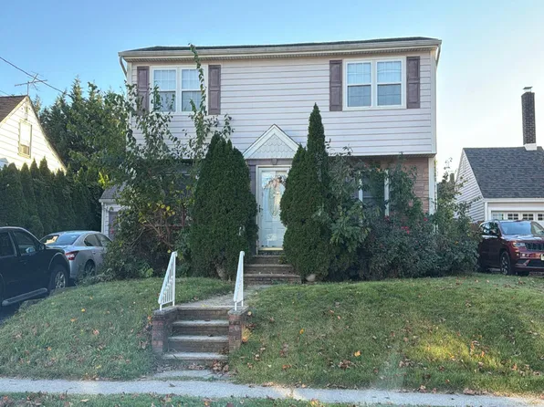 107 Becker Ave, Rochelle Park, NJ 07662