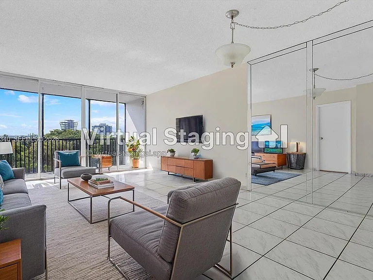3101 N Country Club Dr #504 — Photo 4