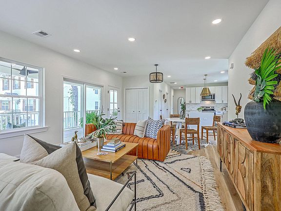 3rd image of 1685 Old Military Rd