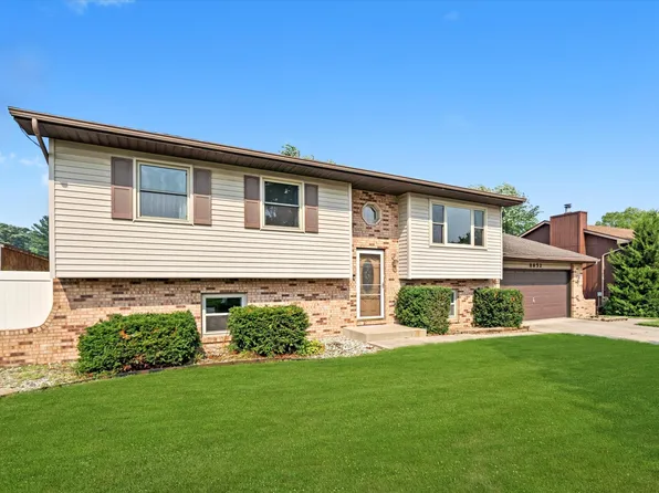 8652 Fulton Pl, Crown Point, IN 46307