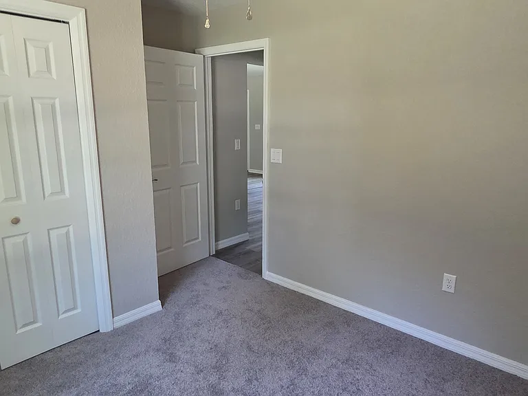 14843 SW 21st Pl — Photo 27