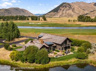 2700 W Peregrine Ln, Jackson, WY 83001