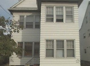 1081 E 25th St, Paterson, NJ 07513