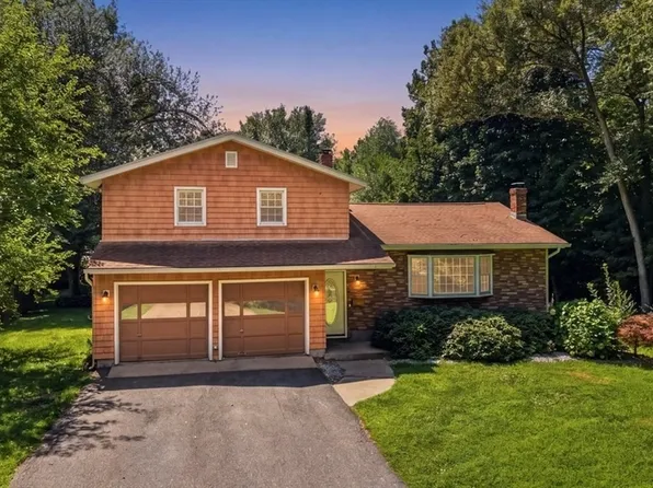 1 Corey St, Agawam, MA 01001