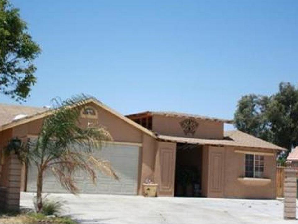 1st image of 53143 Calle Los Hermanos