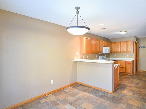 3rd image of 13812 Dahlia Dr