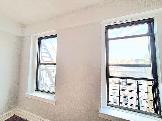 2nd image of 415 Lefferts Ave APT D2