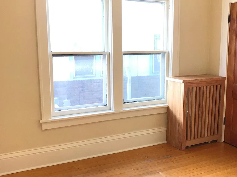 2028 Seabury Ave — Photo 12