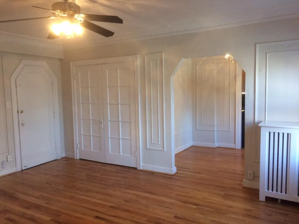 Mark Twain Apartments