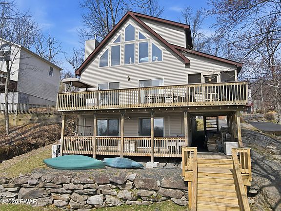 4th image of 174 N Lake Dr