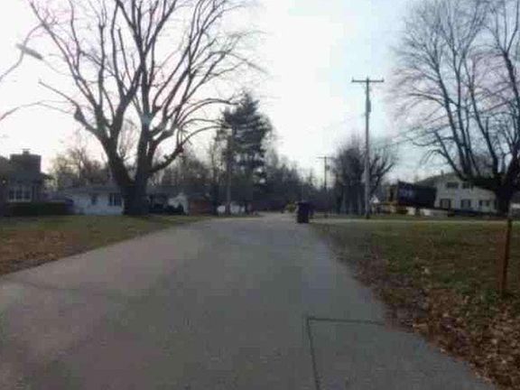 4th image of 6111 Grand River Rd