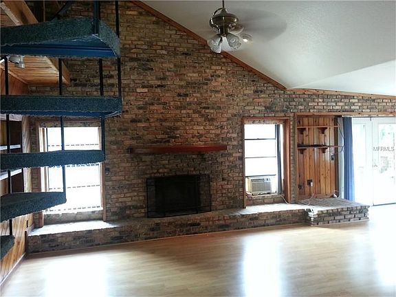 3rd image of 2496 Rest Haven Ave