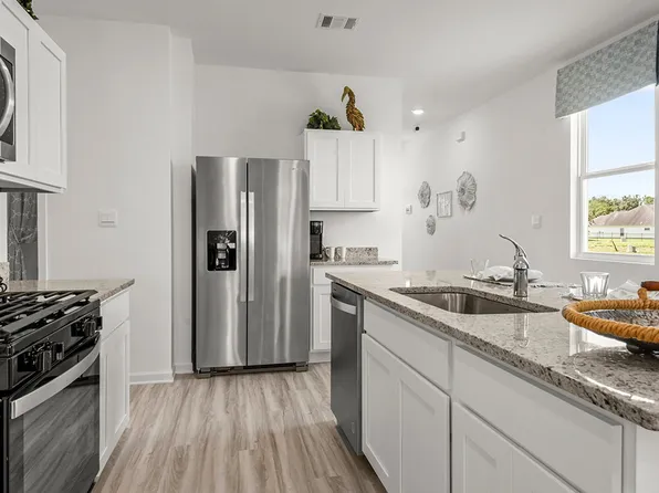 1029 Drago Dr, Baton Rouge, LA 70820