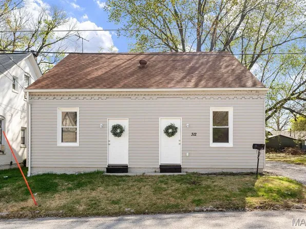312 N 9th St, Belleville, IL 62220
