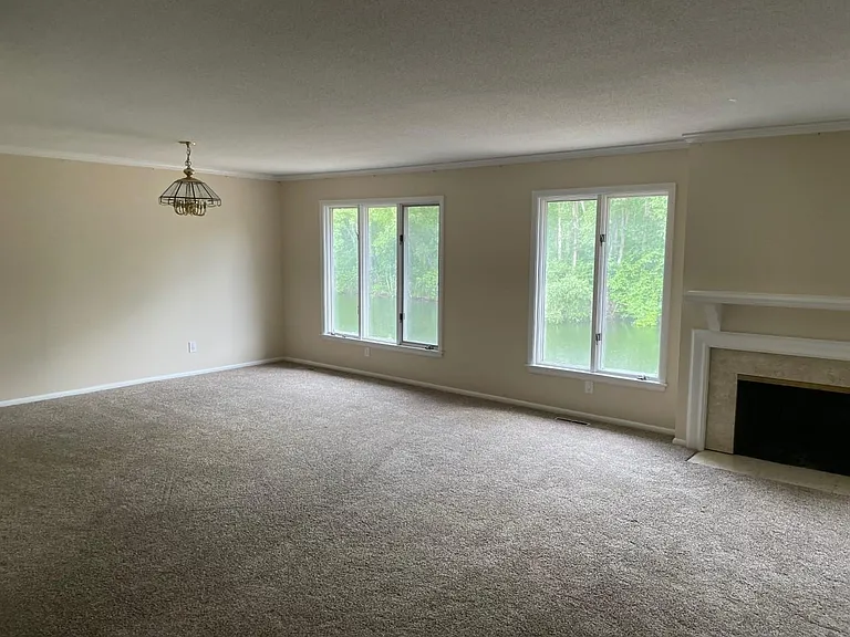 Upper level family dining