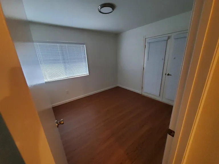 11353 Avenida De Los Lobos #G — Photo 15