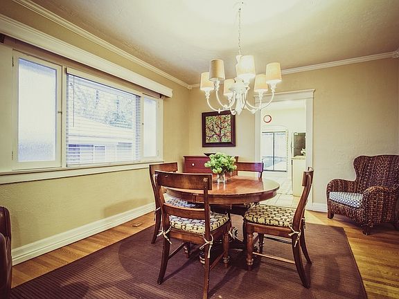 5th image of 1371 E Gilmer Dr