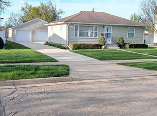 2008 2nd Ave SE, Austin, MN 55912