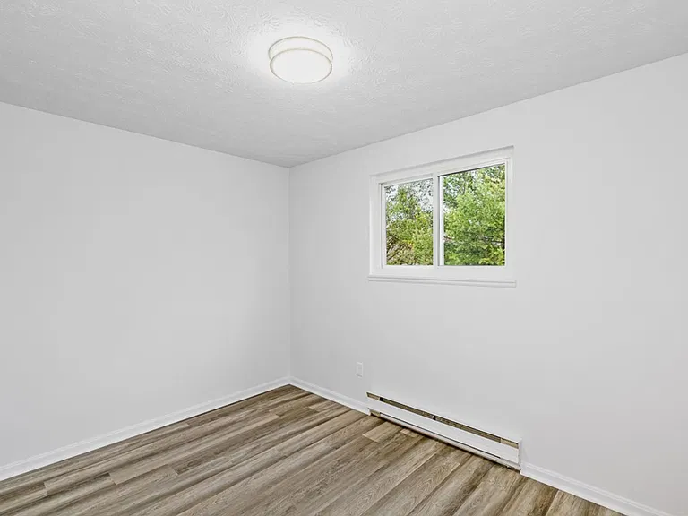 835 Constitution Ave — Photo 18