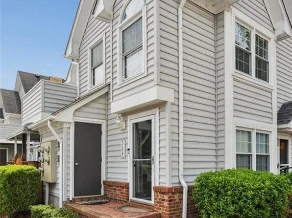 317 Wimbledon Chase APT F, Chesapeake, VA 23320